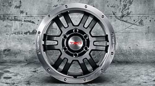 2014-toyota-4runner-trd-17-inch-alloy-wheels-jpg.396281